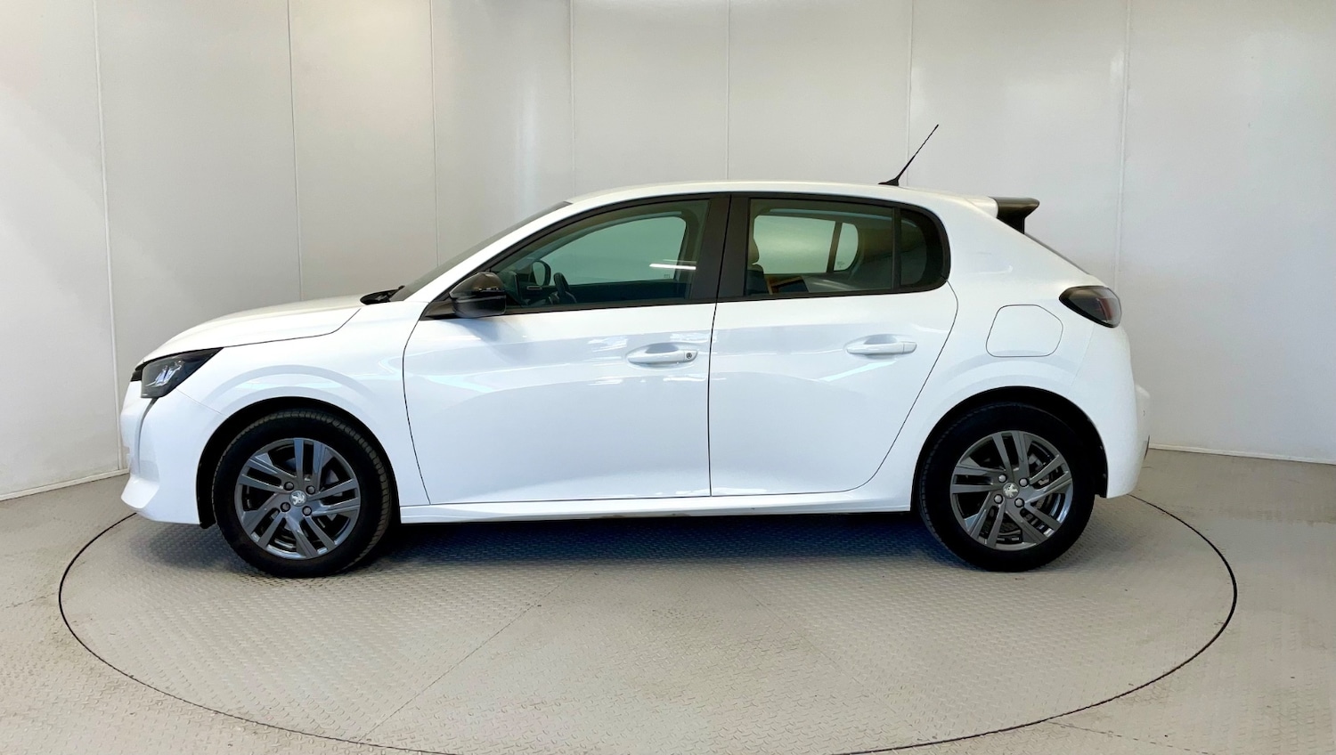 Used Peugeot 208 2022 for sale - 76868359: Photo 4