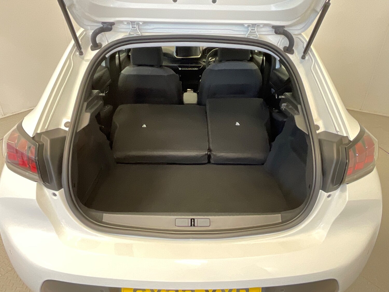 Used Peugeot 208 2022 for sale - 76868359: Photo 47