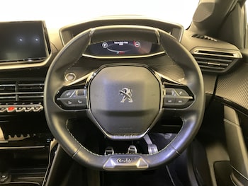 Used Peugeot 208 2023 for sale - 77353758: Photo