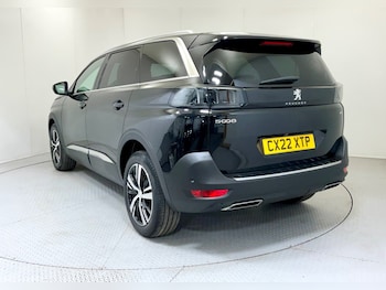 Used Peugeot 5008 2022 for sale - 77165509: Photo