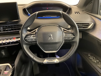 Used Peugeot 5008 2022 for sale - 77165509: Photo