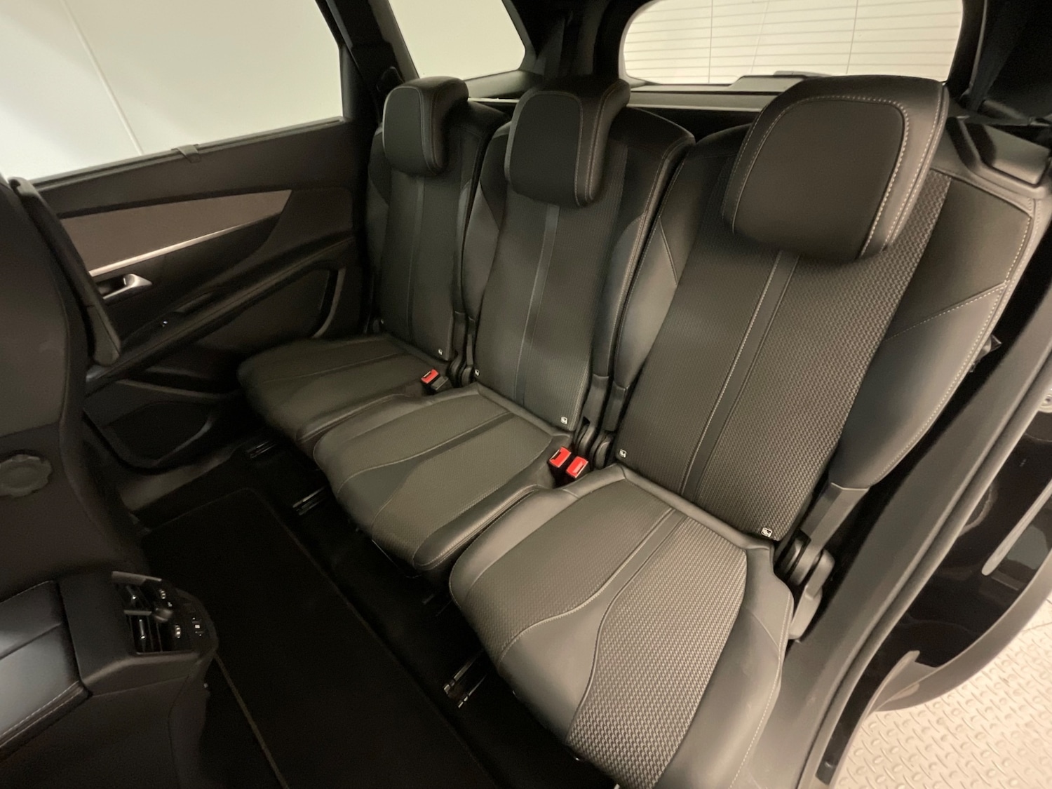 Used Peugeot 5008 2022 for sale - 77165509: Photo 44