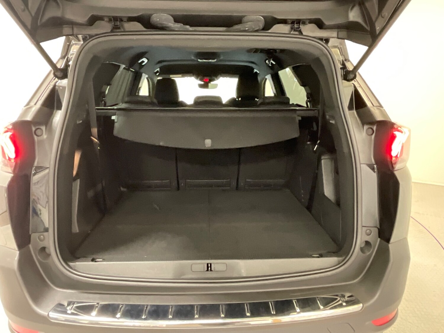 Used Peugeot 5008 2022 for sale - 77165509: Photo 48