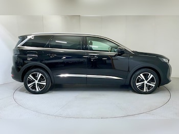 Used Peugeot 5008 2022 for sale - 77165509: Photo