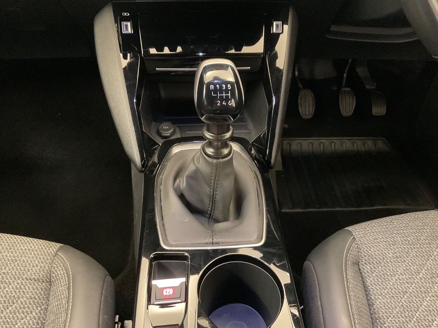 Used Peugeot 2008 2023 for sale - 76276634: Photo 37