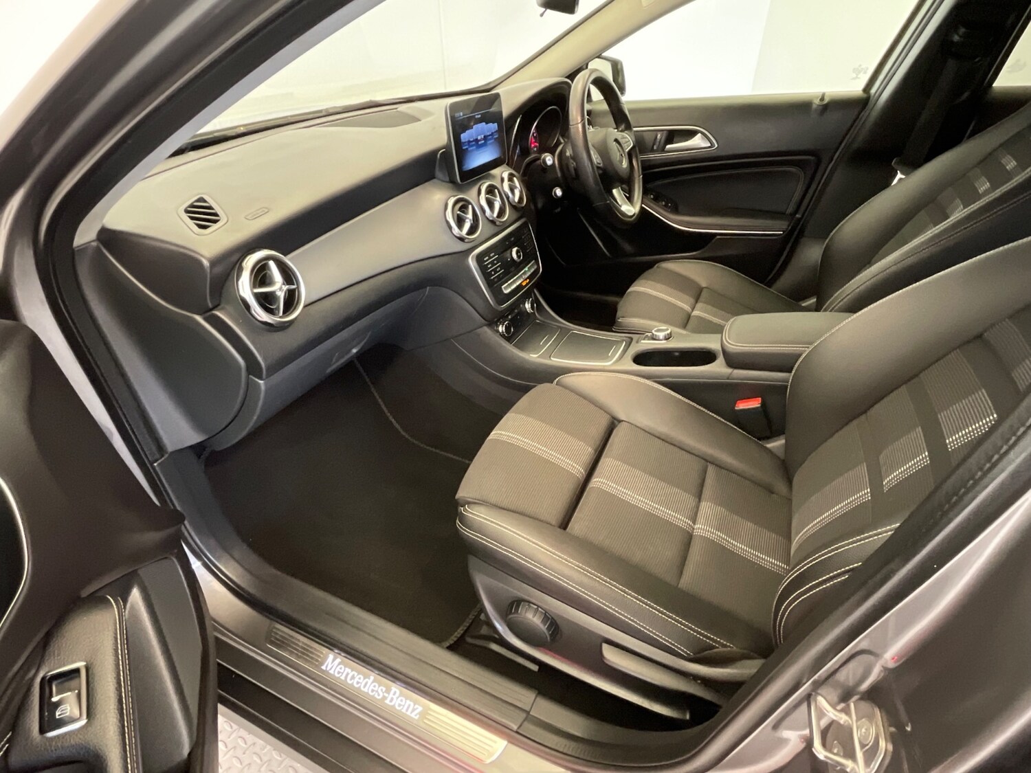 Used Mercedes-Benz GLA 2019 for sale - 76276427: Photo 9