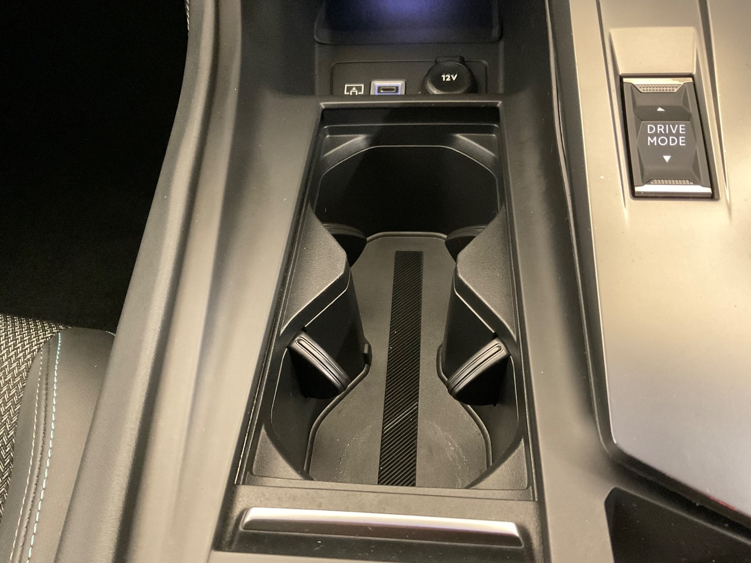 Used Peugeot 308 2023 for sale - 77504300: Photo 28