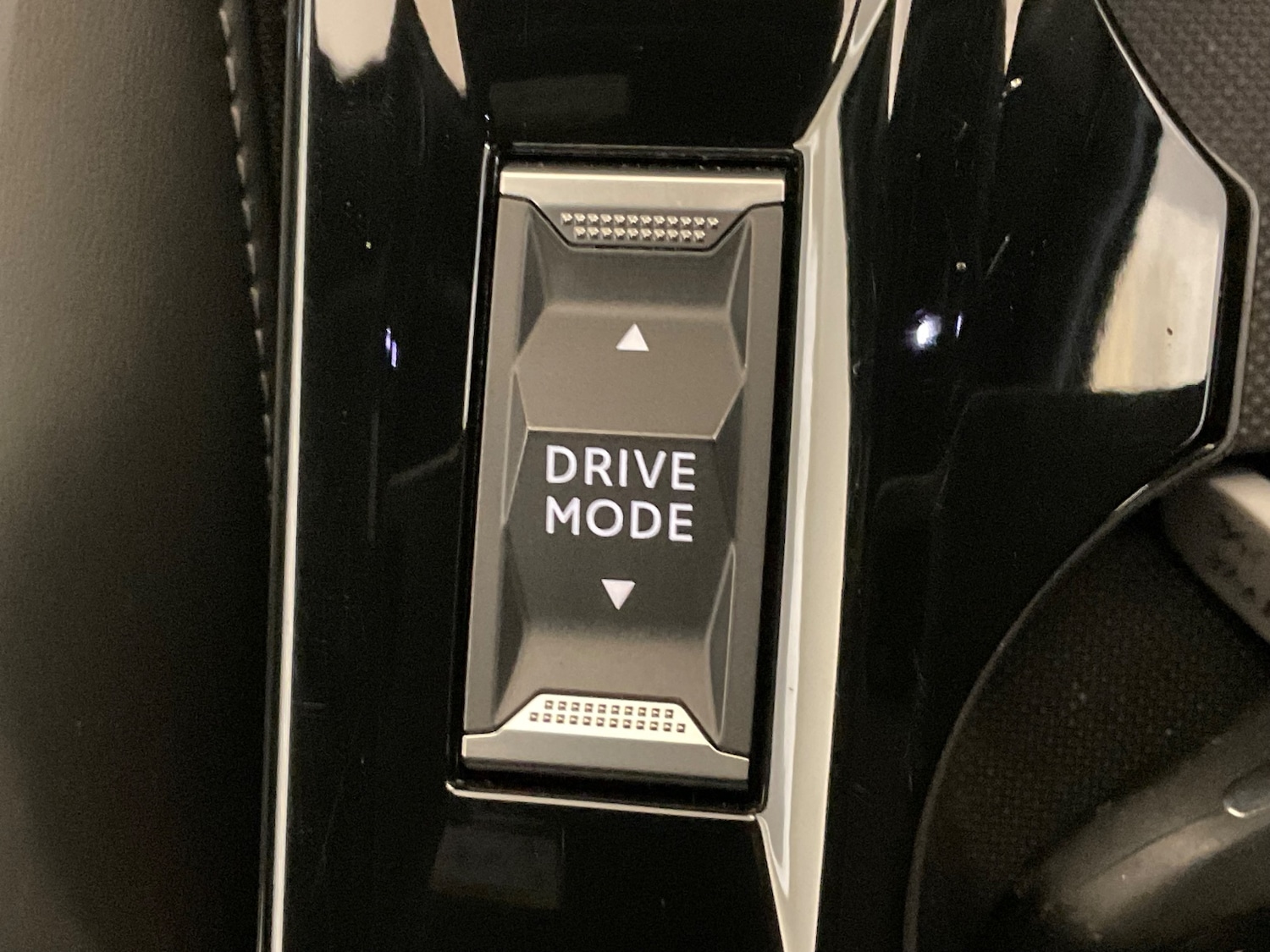 Used Peugeot 2008 2023 for sale - 76276776: Photo 26