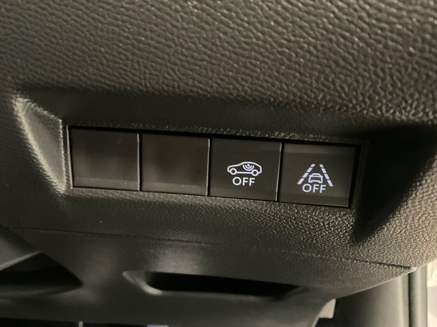 Used Peugeot 2008 2023 for sale - 76276776: Photo 28