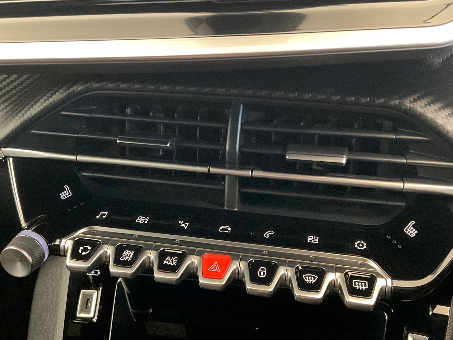 Used Peugeot 2008 2023 for sale - 76276776: Photo 31