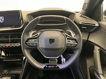 Used Peugeot 2008 2023 for sale - 78411683: Photo