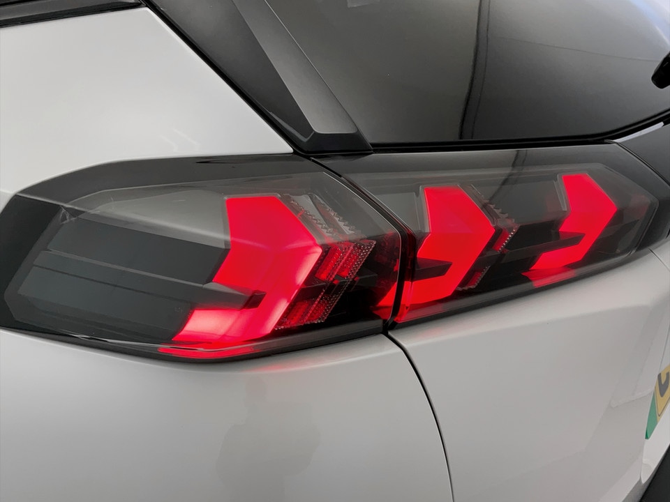 Used Peugeot 2008 2022 for sale - 77678859: Photo 11