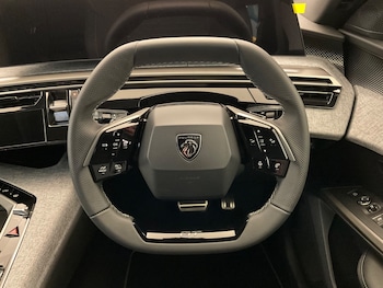 Used Peugeot 3008 2025 for sale - 76870497: Photo