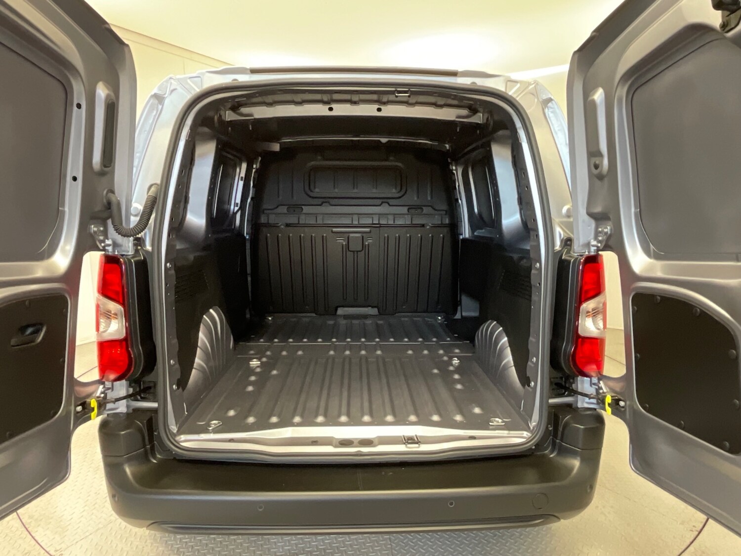 Used Peugeot Partner 2024 for sale - 76276862: Photo 40