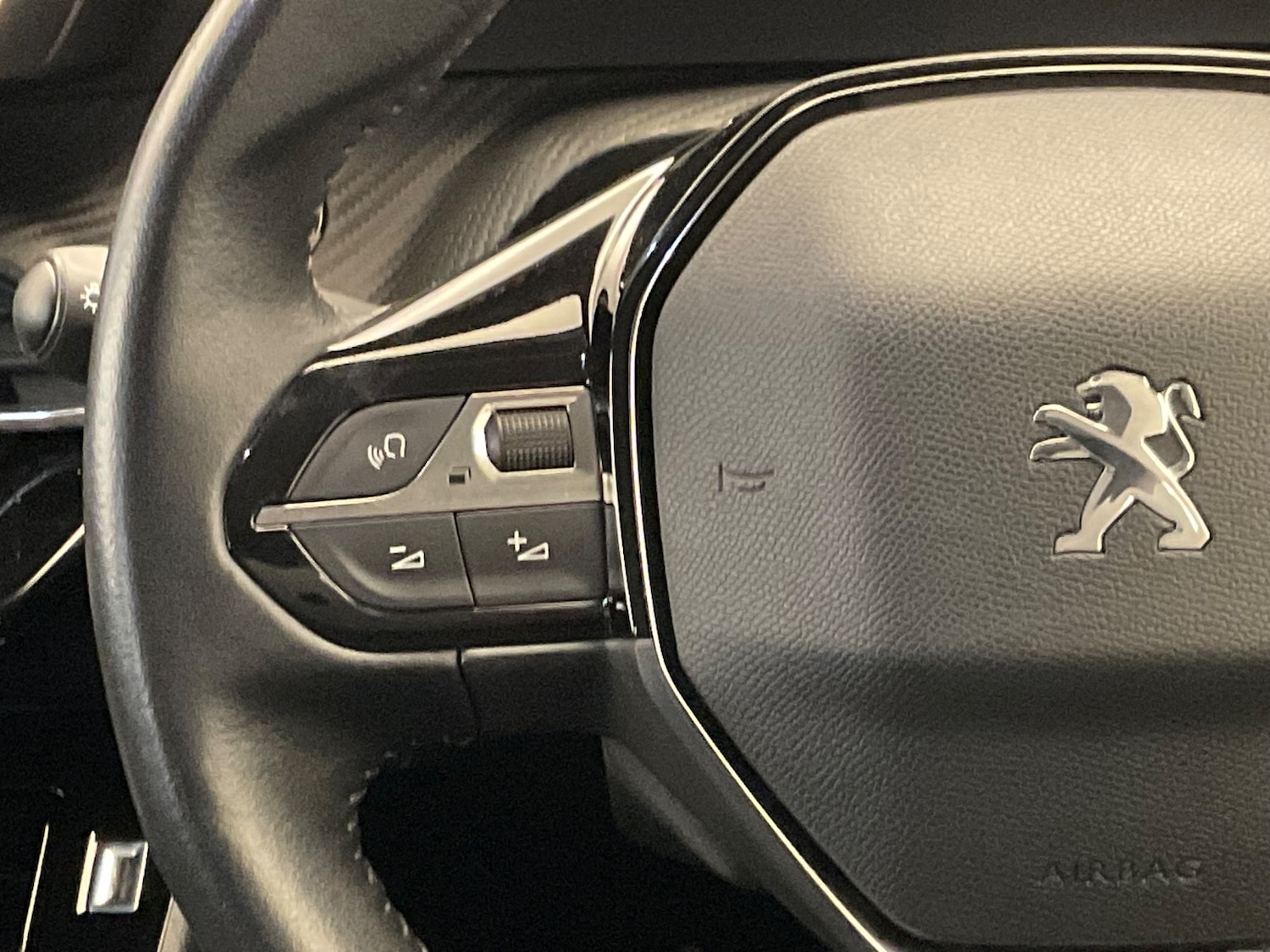 Used Peugeot 2008 2020 for sale - 76276321: Photo 14