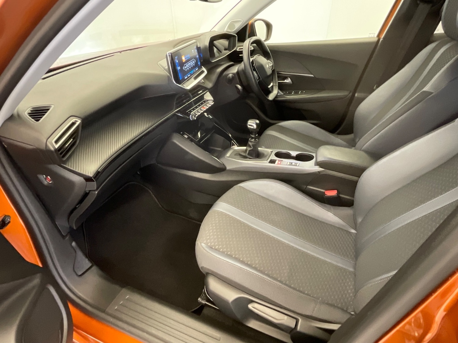 Used Peugeot 2008 2020 for sale - 76276321: Photo 9