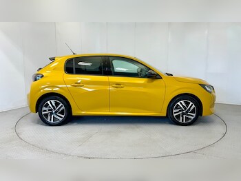 Used Peugeot 208 2022 for sale - 76276319: Photo