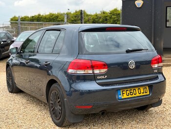 Used Volkswagen Golf 2010 for sale - 79601597: Photo