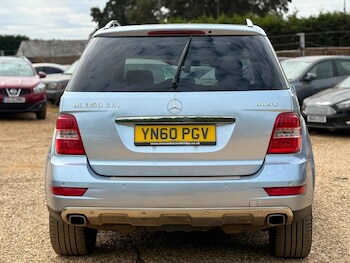 Used Mercedes-Benz M Class 2010 for sale - 79601590: Photo