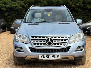 Used Mercedes-Benz M Class 2010 for sale - 79601590: Photo