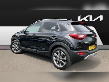 Used Kia Stonic 2023 for sale - 78882509: Photo
