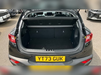 Used Kia Stonic 2023 for sale - 78882509: Photo