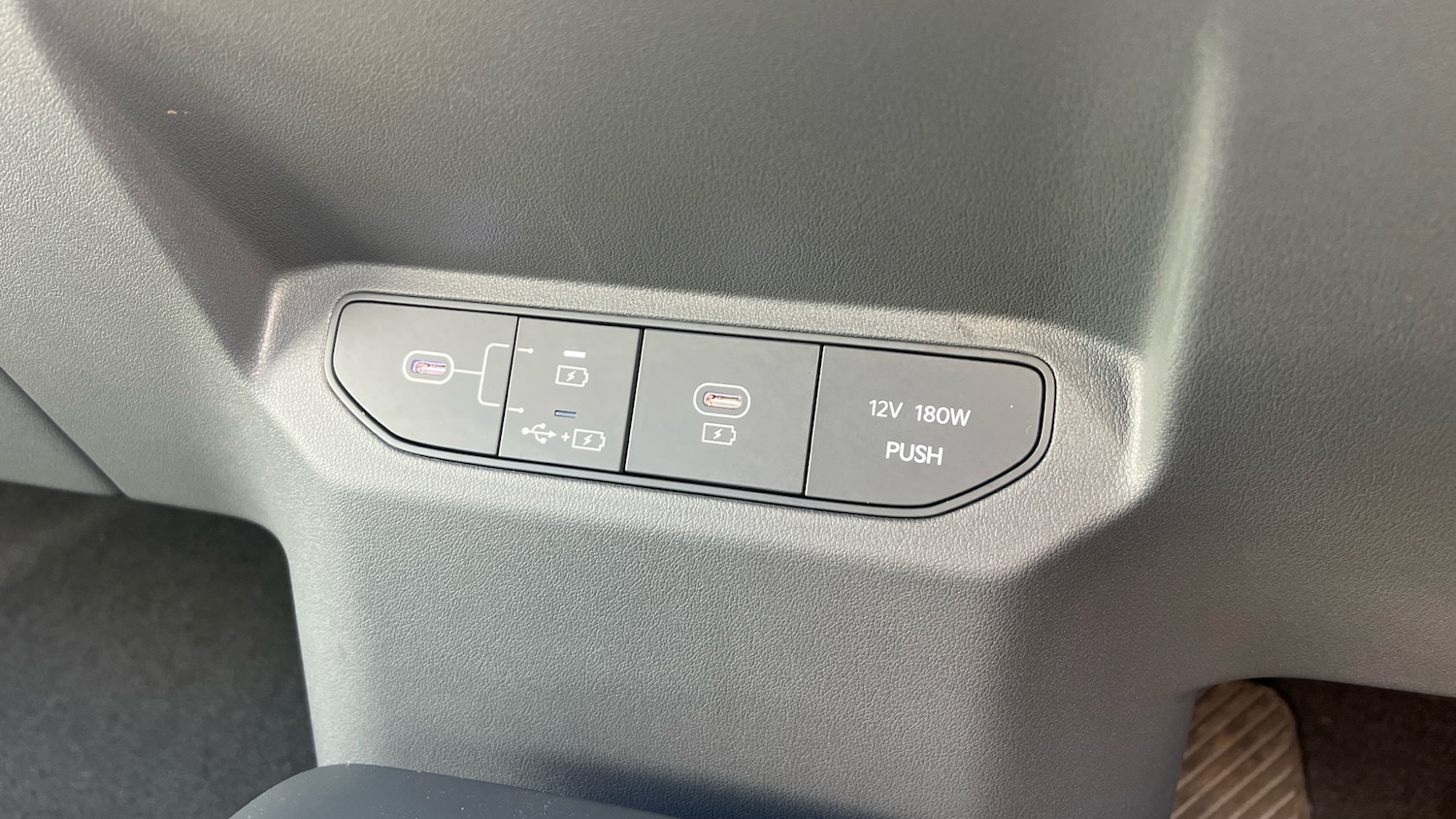 Used Kia EV3 2024 for sale - 78150543: Photo 32