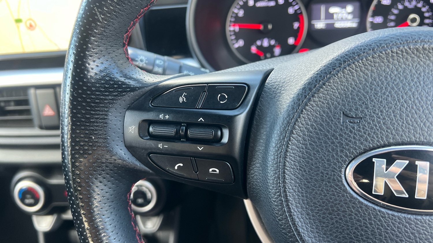 Used Kia Picanto 2018 for sale - 75918844: Photo 64