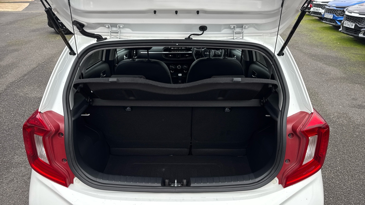 Used Kia Picanto 2023 for sale - 76490406: Photo 4