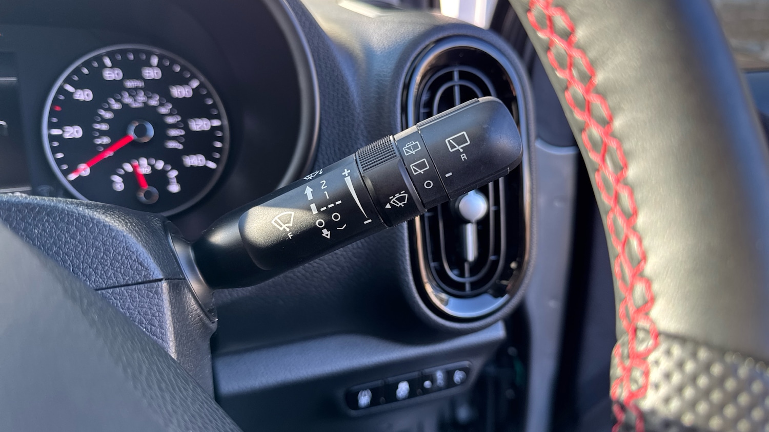 Used Kia Picanto 2023 for sale - 76505520: Photo 31