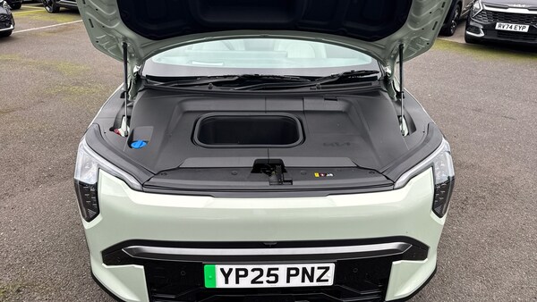 Used Kia EV3 2025 for sale - 76289115: Photo 8