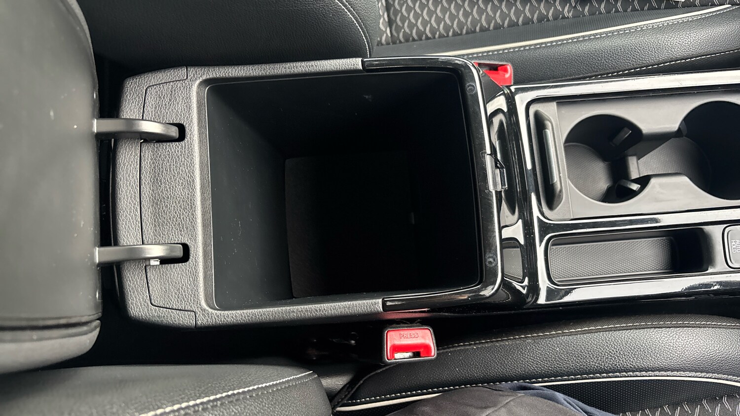 Used Kia XCeed 2022 for sale - 76684729: Photo 34