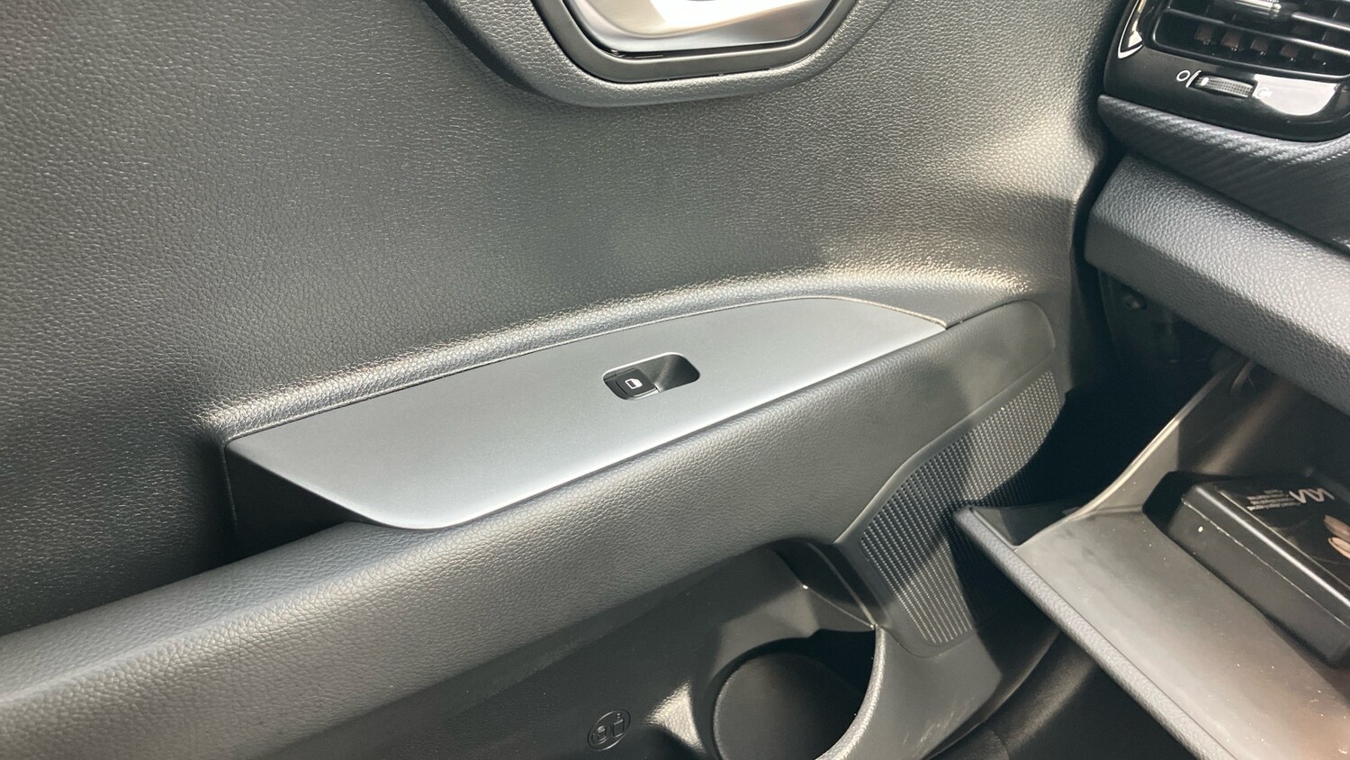 Used Kia Stonic 2025 for sale - 77831614: Photo 36