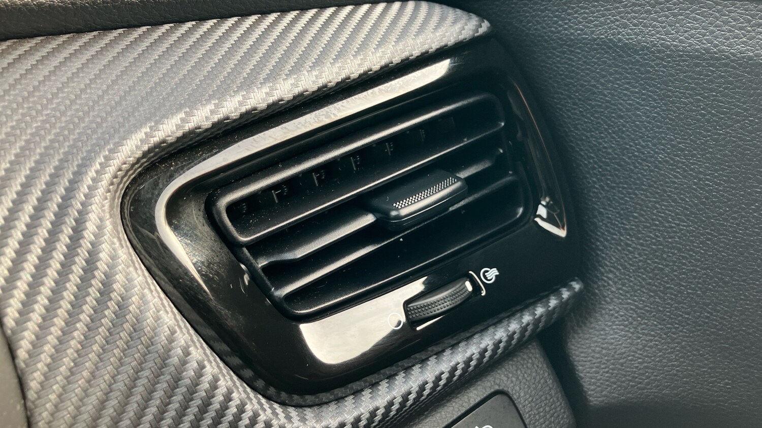 Used Kia Stonic 2025 for sale - 77831614: Photo 44