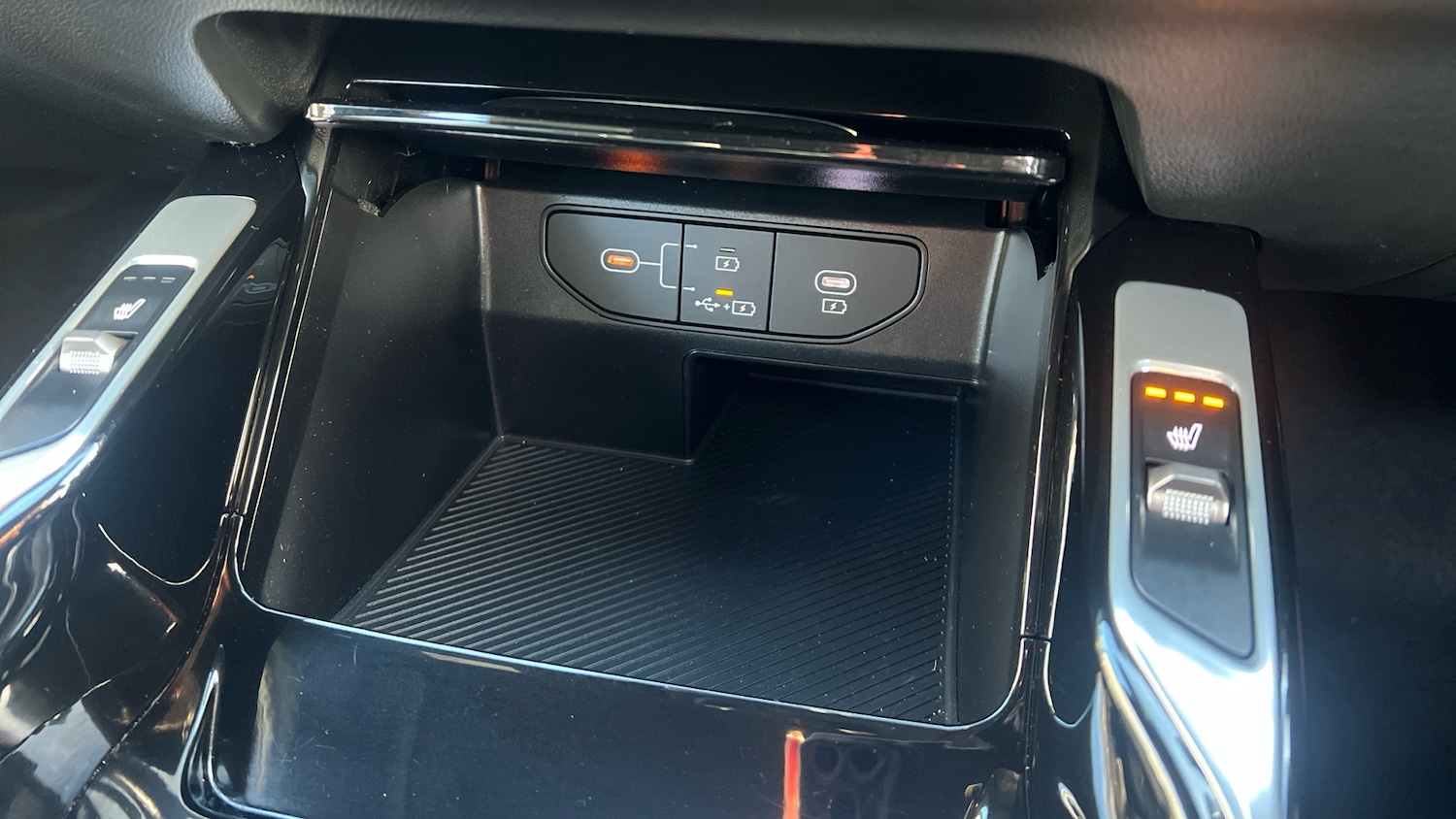 Used Kia Sorento 2024 for sale - 76391601: Photo 42