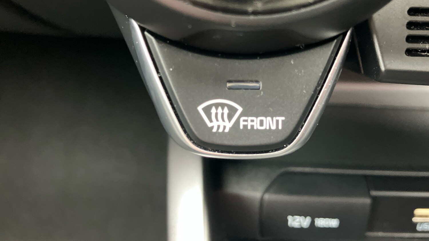 Used Kia Stonic 2023 for sale - 77803518: Photo 29