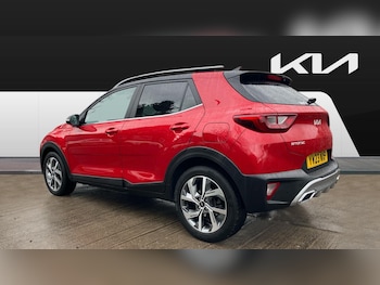 Used Kia Stonic 2023 for sale - 77803518: Photo