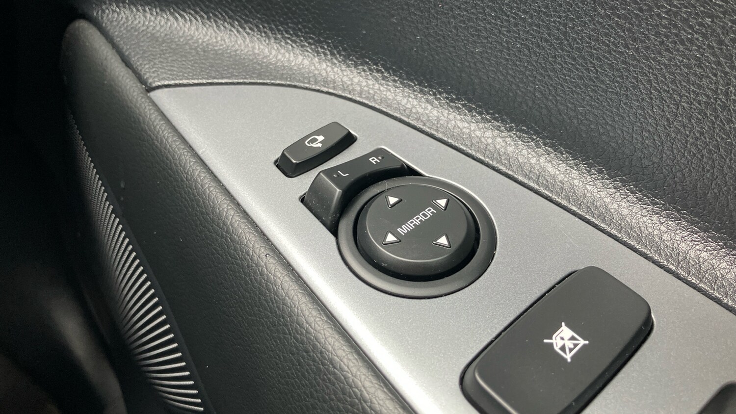 Used Kia Stonic 2023 for sale - 77803518: Photo 57