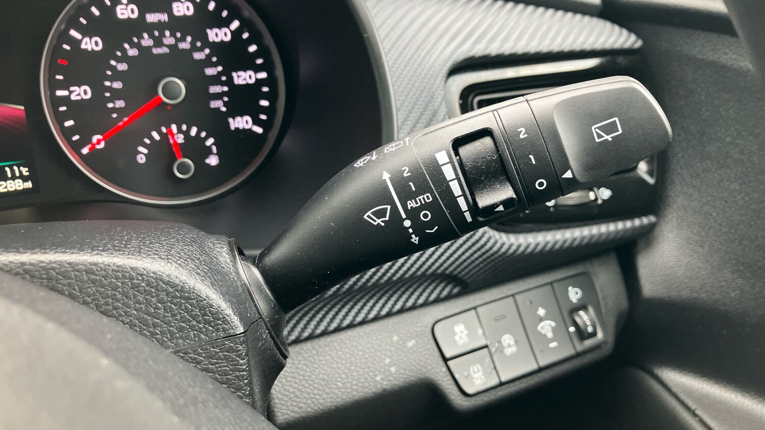 Used Kia Stonic 2023 for sale - 77803518: Photo 64