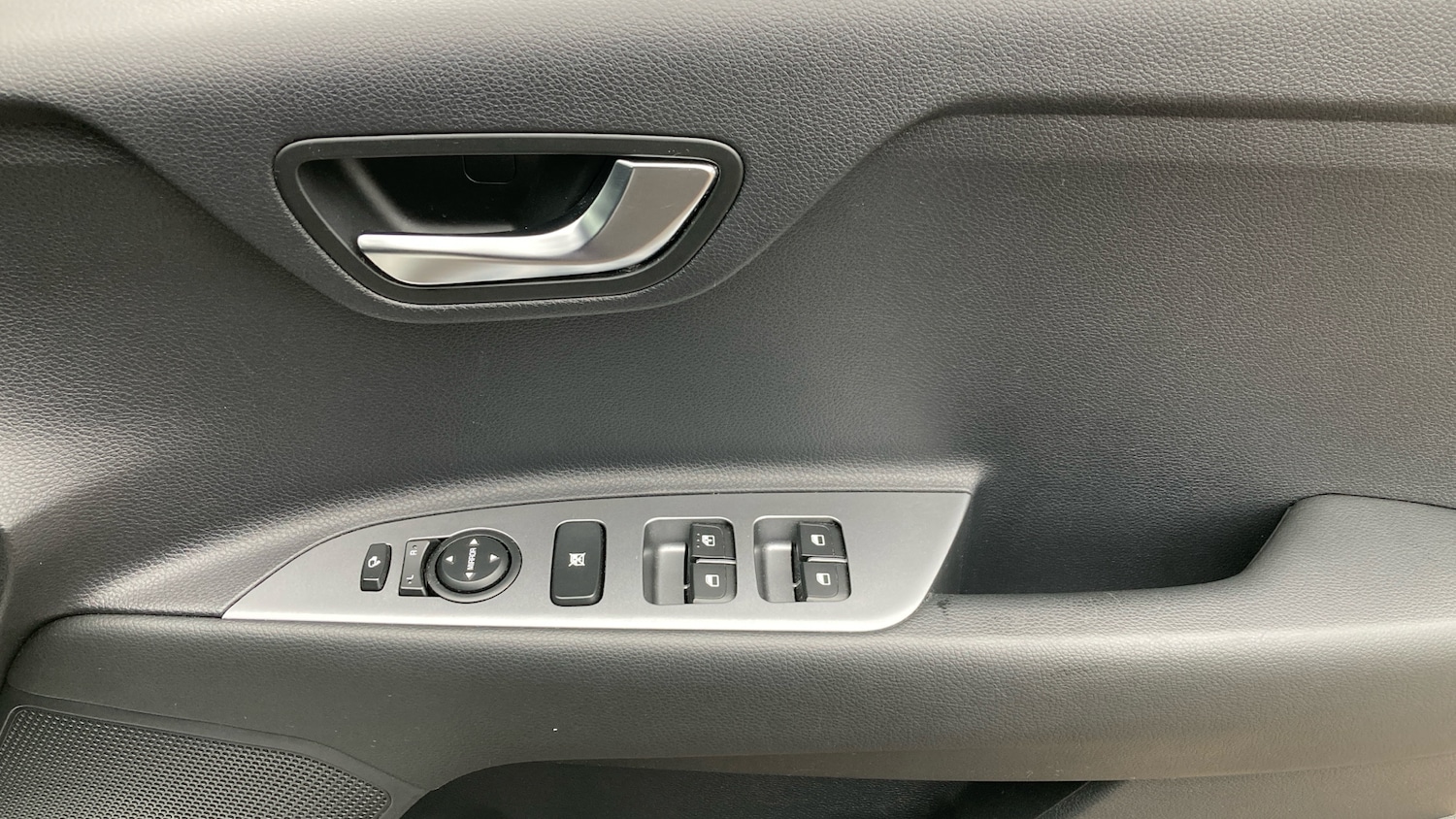 Used Kia Stonic 2023 for sale - 77409359: Photo 22