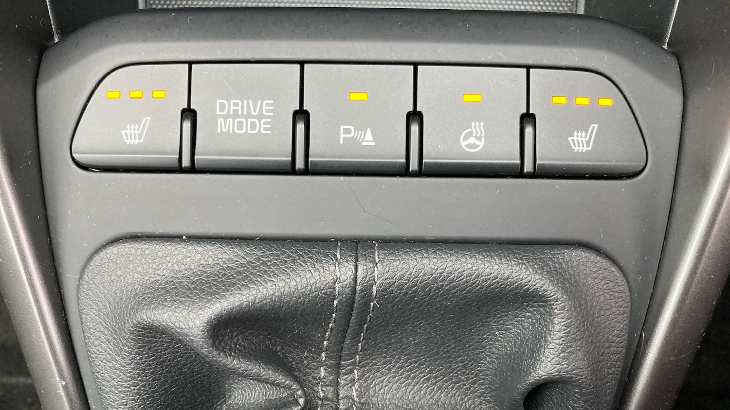 Used Kia Stonic 2023 for sale - 77409359: Photo 24