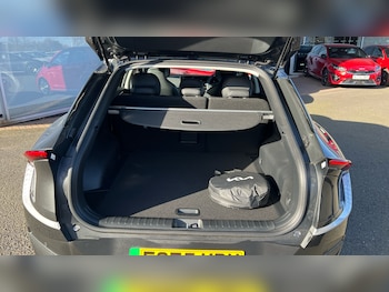 Used Kia EV6 2025 for sale - 77656087: Photo