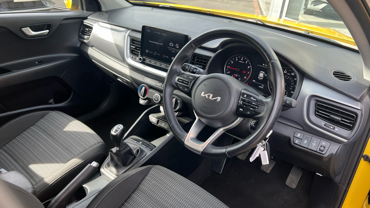 Used Kia Stonic 2023 for sale - 78210681: Photo 11