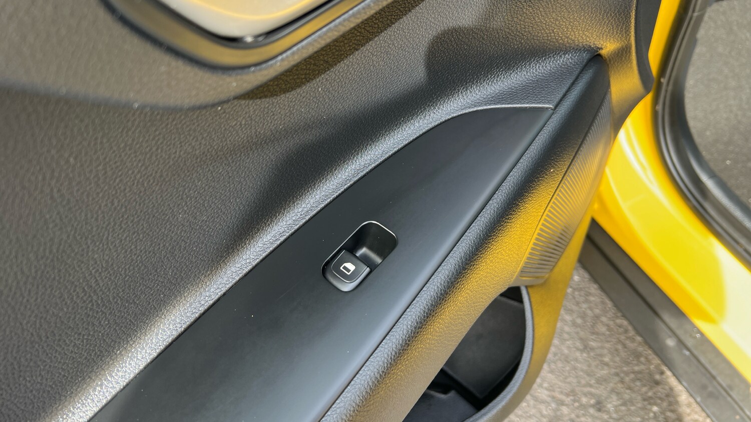 Used Kia Stonic 2023 for sale - 78210681: Photo 22