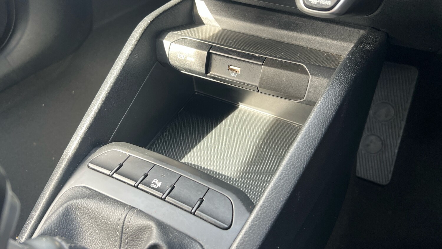 Used Kia Stonic 2023 for sale - 78210681: Photo 39