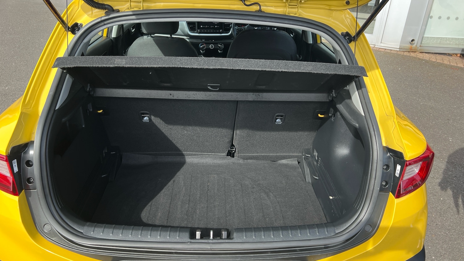 Used Kia Stonic 2023 for sale - 78210681: Photo 4