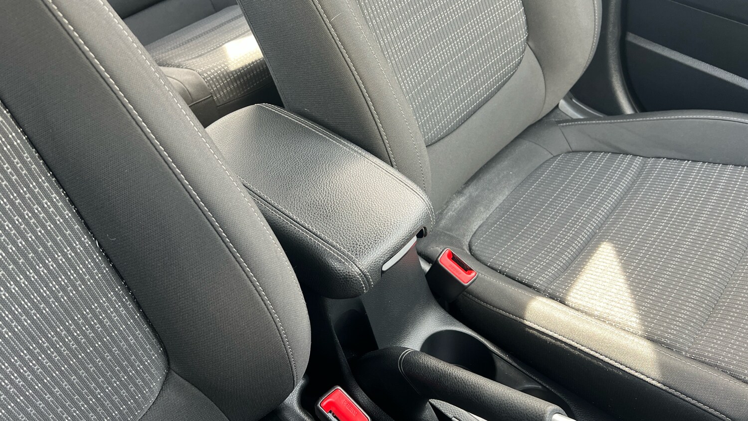 Used Kia Stonic 2023 for sale - 78210681: Photo 43