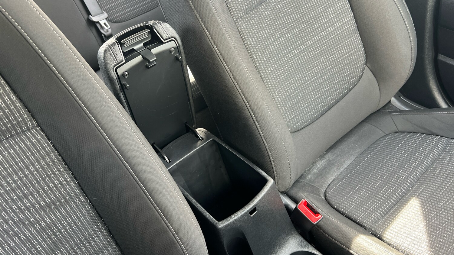 Used Kia Stonic 2023 for sale - 78210681: Photo 44