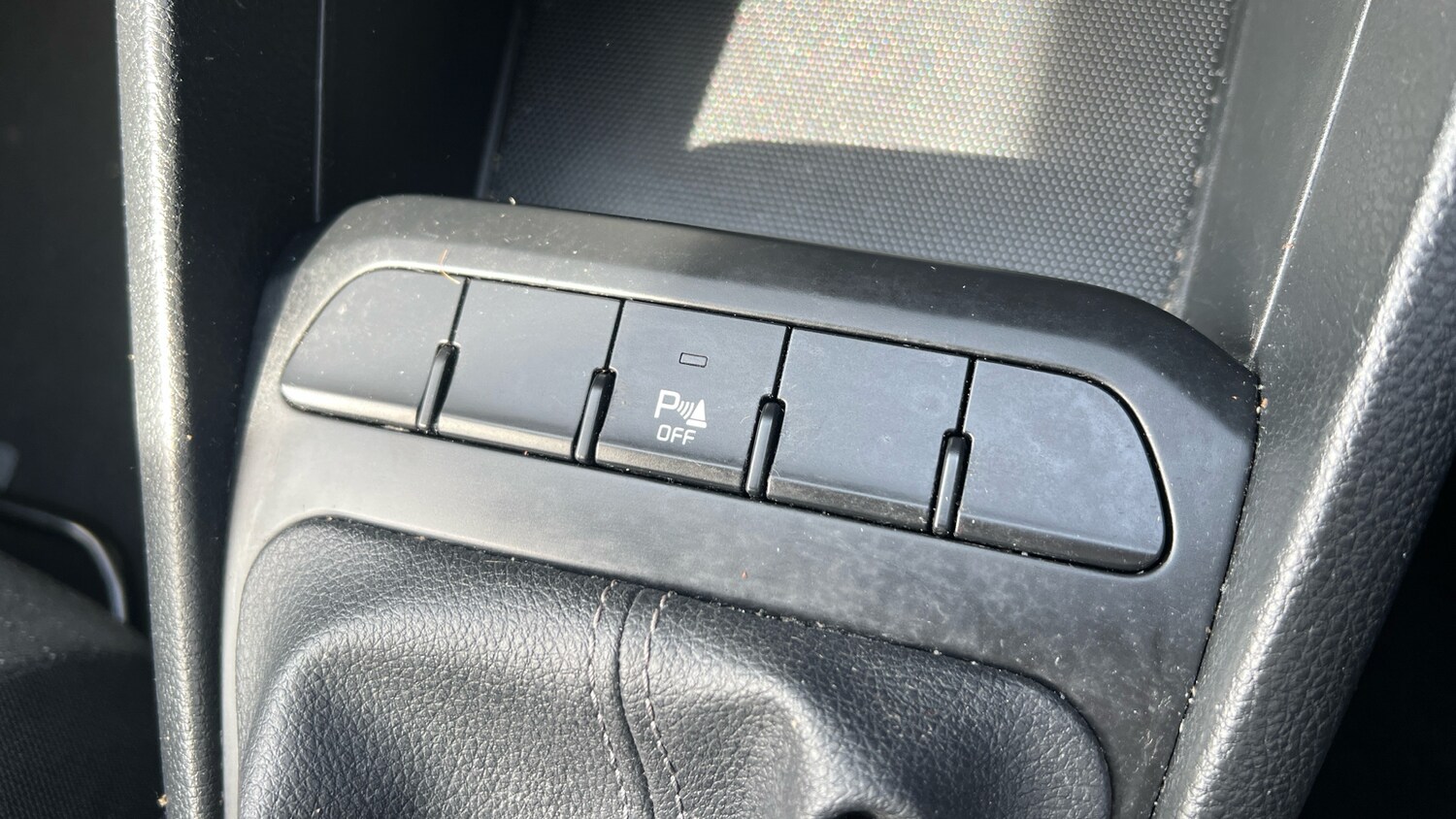 Used Kia Stonic 2023 for sale - 78210681: Photo 45