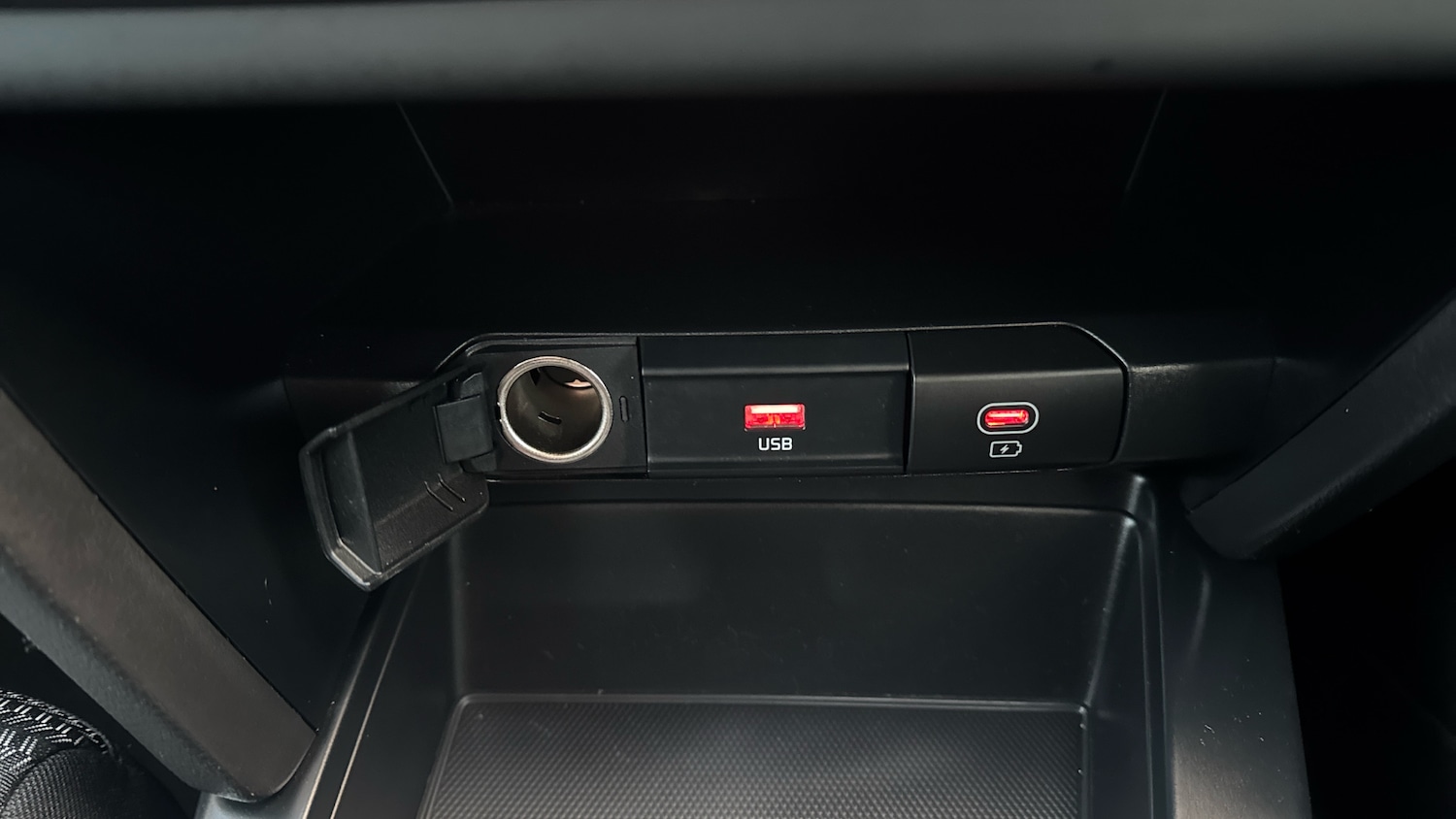 Used Kia XCeed 2023 for sale - 76684727: Photo 32